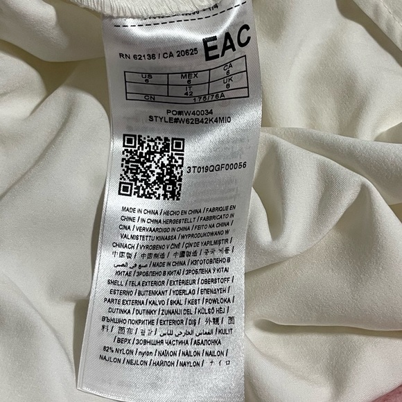 Guess lace Romper with Open Back - Picture 3 of 7